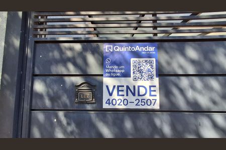 Casa à venda com 186m², 4 quartos e 3 vagas Casa à venda com 186m², 4 quartos e 3 vagasPlaquinha