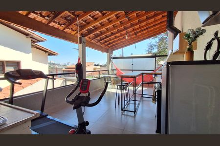 Casa à venda com 186m², 4 quartos e 3 vagas Casa à venda com 186m², 4 quartos e 3 vagasÁrea gourmet