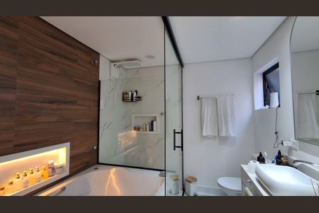 Casa à venda com 186m², 4 quartos e 3 vagas Casa à venda com 186m², 4 quartos e 3 vagasBanheiro Suíte