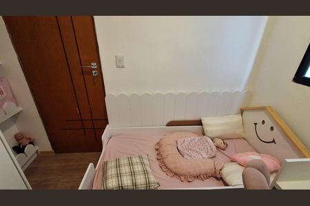 Casa à venda com 186m², 4 quartos e 3 vagas Casa à venda com 186m², 4 quartos e 3 vagasQuarto 1