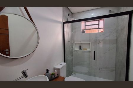 Casa à venda com 186m², 4 quartos e 3 vagas Casa à venda com 186m², 4 quartos e 3 vagasBanheiro Social 2