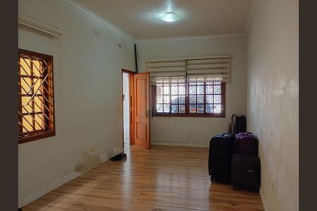 Casa à venda com 3 quartos, 105m² em Vila Basileia, São Paulo