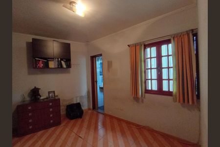 Casa à venda com 3 quartos, 105m² em Vila Basileia, São Paulo