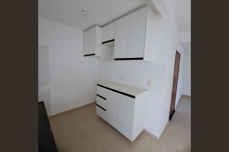 Casa de condomínio para alugar com 84m², 2 quartos e 2 vagas