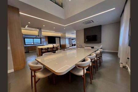 Casa à venda com 5 quartos, 560m² em Alphaville Residencial Dois, Barueri