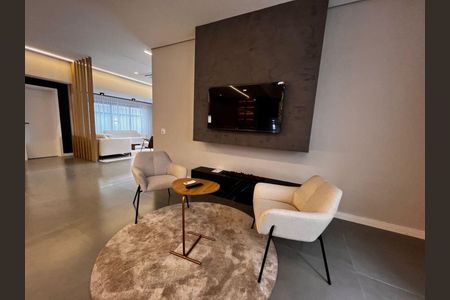 Casa à venda com 5 quartos, 560m² em Alphaville Residencial Dois, Barueri