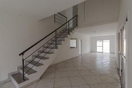 Sala de casa de condomínio para alugar com 4 quartos, 440m² em Planalto Paulista, São Paulo