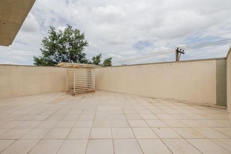 Casa de condomínio para alugar com 440m², 4 quartos e 4 vagas Casa de condomínio para alugar com 440m², 4 quartos e 4 vagasQuintal