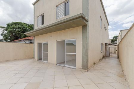 Casa de condomínio para alugar com 440m², 4 quartos e 4 vagas Casa de condomínio para alugar com 440m², 4 quartos e 4 vagasQuintal