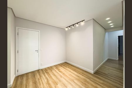 Apartamento para alugar com 77m², 2 quartos e 1 vaga Apartamento para alugar com 77m², 2 quartos e 1 vagaFoto 04