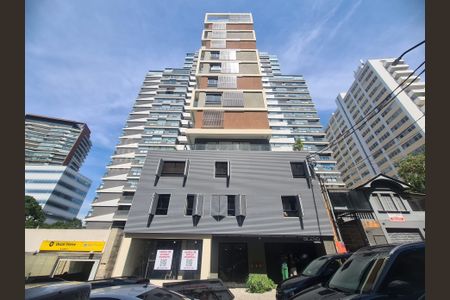 Studio à venda com 32m², 1 quarto e sem vaga Studio à venda com 32m², 1 quarto e sem vagaFachada