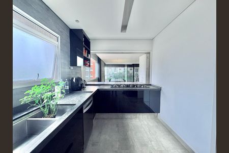 Apartamento à venda com 244m², 3 quartos e 3 vagas