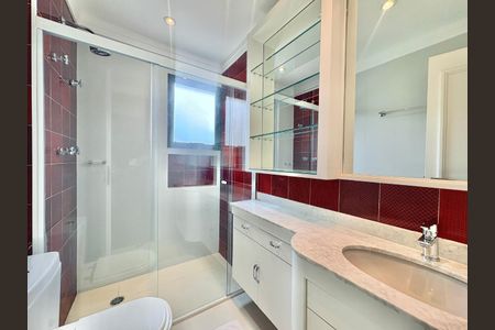 Apartamento à venda com 244m², 3 quartos e 3 vagas