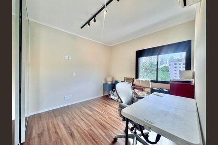 Apartamento à venda com 244m², 3 quartos e 3 vagas