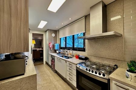 Apartamento à venda com 250m², 4 quartos e 4 vagas