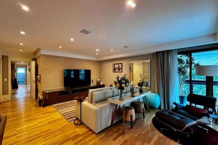 Apartamento à venda com 4 quartos, 250m² em Campo Belo, São Paulo