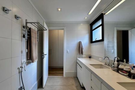 Apartamento à venda com 250m², 4 quartos e 4 vagas