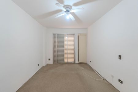 Apartamento à venda com 116m², 4 quartos e 2 vagas Apartamento à venda com 116m², 4 quartos e 2 vagasSuíte 1