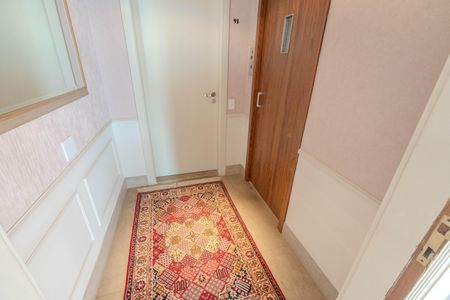 Apartamento à venda com 116m², 4 quartos e 2 vagas Apartamento à venda com 116m², 4 quartos e 2 vagasHall de entrada