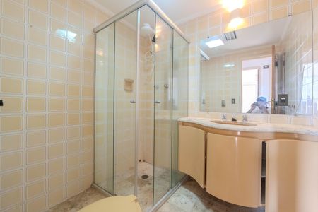 Apartamento à venda com 116m², 4 quartos e 2 vagas Apartamento à venda com 116m², 4 quartos e 2 vagasBanheiro