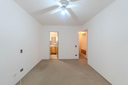 Apartamento à venda com 116m², 4 quartos e 2 vagas Apartamento à venda com 116m², 4 quartos e 2 vagasSuíte 1