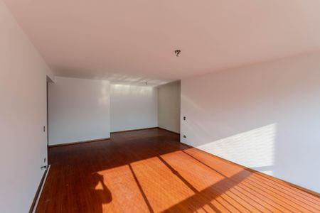 Apartamento à venda com 116m², 4 quartos e 2 vagas Apartamento à venda com 116m², 4 quartos e 2 vagasSala