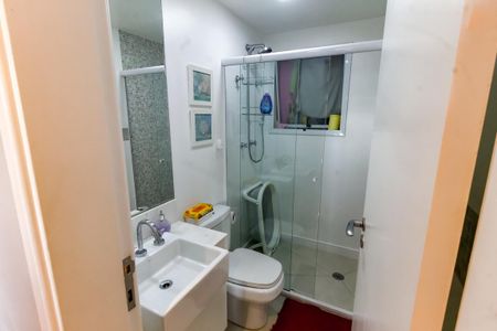 Banheiro Corredor de apartamento à venda com 2 quartos, 70m² em Jardim Maria Rosa, Taboão da Serra