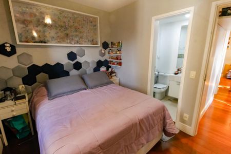 Apartamento à venda com 70m², 2 quartos e 1 vaga Apartamento à venda com 70m², 2 quartos e 1 vagaSuíte