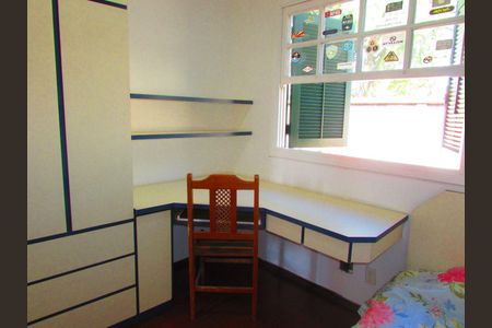 Casa à venda com 3 quartos, 120m² em Jardim Lauro Gomes, São Bernardo do Campo