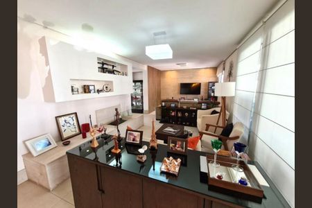 Apartamento à venda com 3 quartos, 162m² em Itaim Bibi, São Paulo