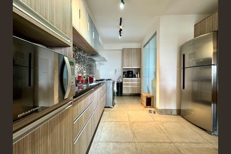 Apartamento à venda com 119m², 4 quartos e 2 vagasFoto 04