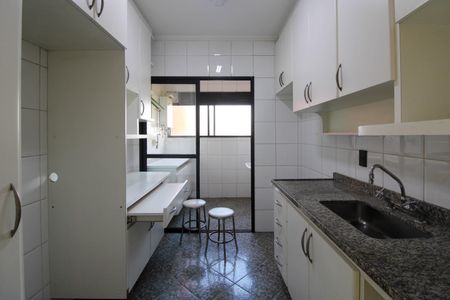 Apartamento para alugar com 72m², 3 quartos e 2 vagas Apartamento para alugar com 72m², 3 quartos e 2 vagasCozinha