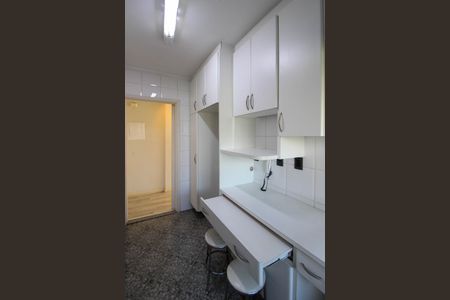 Apartamento para alugar com 72m², 3 quartos e 2 vagas Apartamento para alugar com 72m², 3 quartos e 2 vagasCozinha