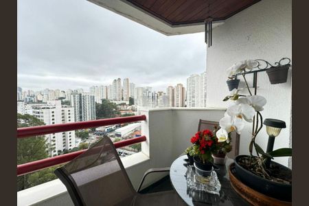 Apartamento para alugar com 72m², 3 quartos e sem vaga