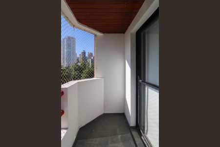 Varanda  de apartamento para alugar com 3 quartos, 72m² em Vila Andrade, São Paulo