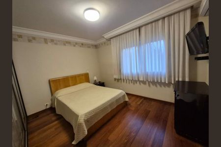 Casa à venda com 4 quartos, 248m² em Brooklin, São Paulo