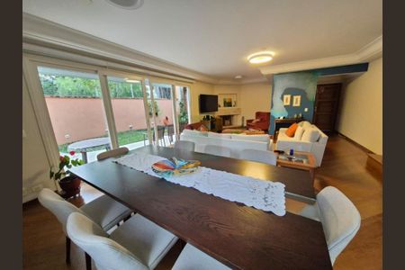 Casa à venda com 4 quartos, 248m² em Brooklin, São Paulo