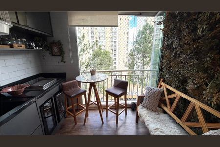 Apartamento à venda com 3 quartos, 75m² em Vila Paulo Silas, São Paulo