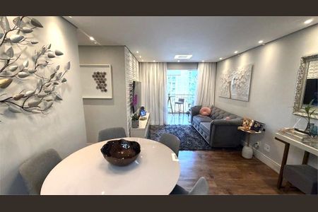 Apartamento à venda com 3 quartos, 75m² em Vila Paulo Silas, São Paulo