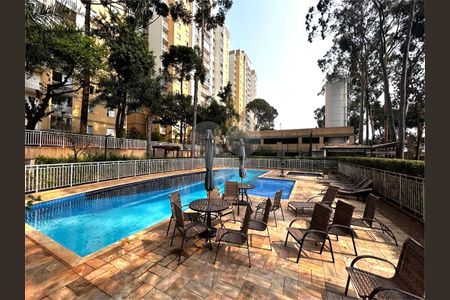 Apartamento à venda com 3 quartos, 75m² em Vila Paulo Silas, São Paulo