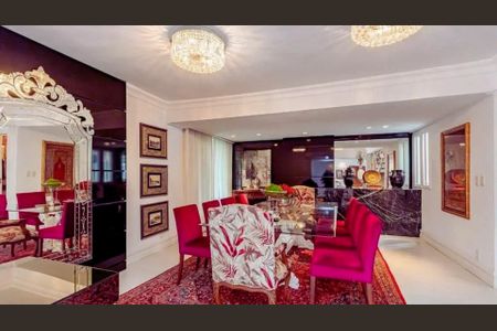 Casa à venda com 307m², 3 quartos e 2 vagasSala