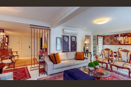 Casa à venda com 307m², 3 quartos e 2 vagasSala