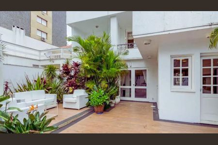 Casa à venda com 307m², 3 quartos e 2 vagasÁrea externa