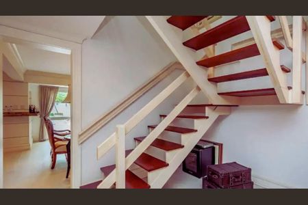 Casa à venda com 307m², 3 quartos e 2 vagasSala