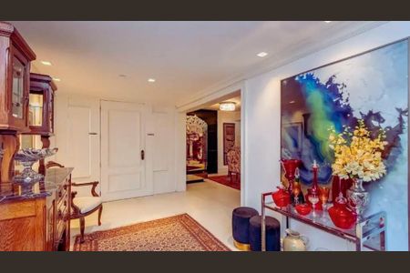 Casa à venda com 307m², 3 quartos e 2 vagasSala