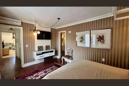Casa à venda com 307m², 3 quartos e 2 vagasQuarto