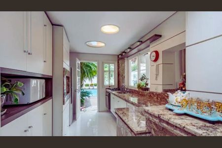 Casa à venda com 307m², 3 quartos e 2 vagasCozinha