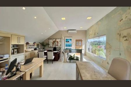 Casa à venda com 307m², 3 quartos e 2 vagasQuarto