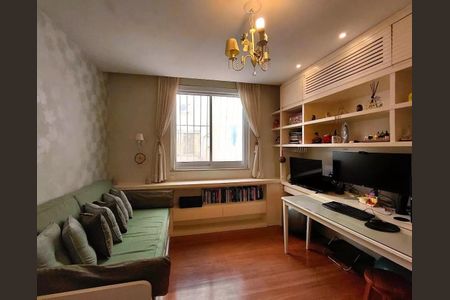 Apartamento à venda com 202m², 4 quartos e 1 vaga