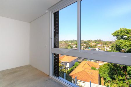 Casa à venda com 328m², 4 quartos e 3 vagas